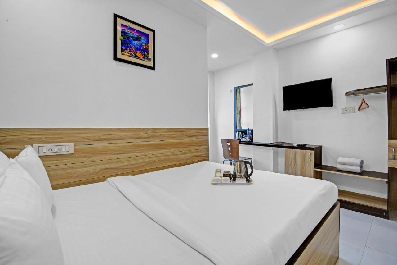 Oyo Townhouse 779 Gods County Hotel Tarapith Exterior photo