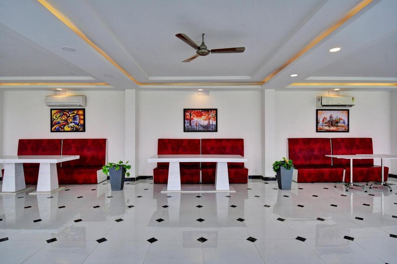 Oyo Townhouse 779 Gods County Hotel Tarapith Exterior photo