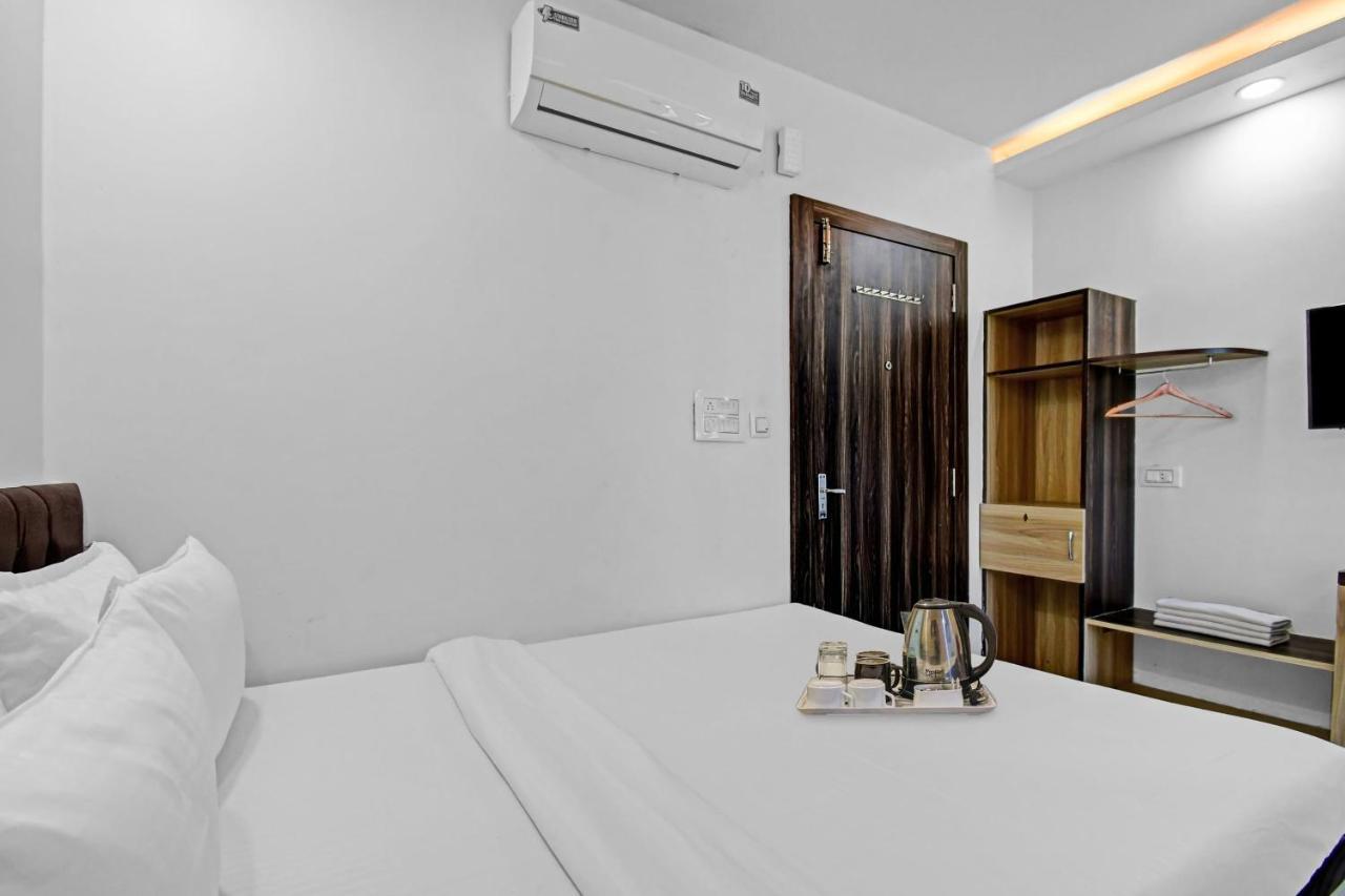 Oyo Townhouse 779 Gods County Hotel Tarapith Exterior photo