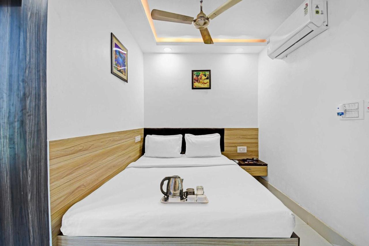 Oyo Townhouse 779 Gods County Hotel Tarapith Exterior photo